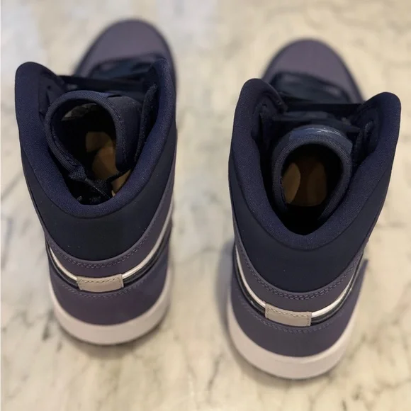 NIKE JORDAN 1 Mid Obsidian Sanded Purple (2020) - Picture 6 of 11